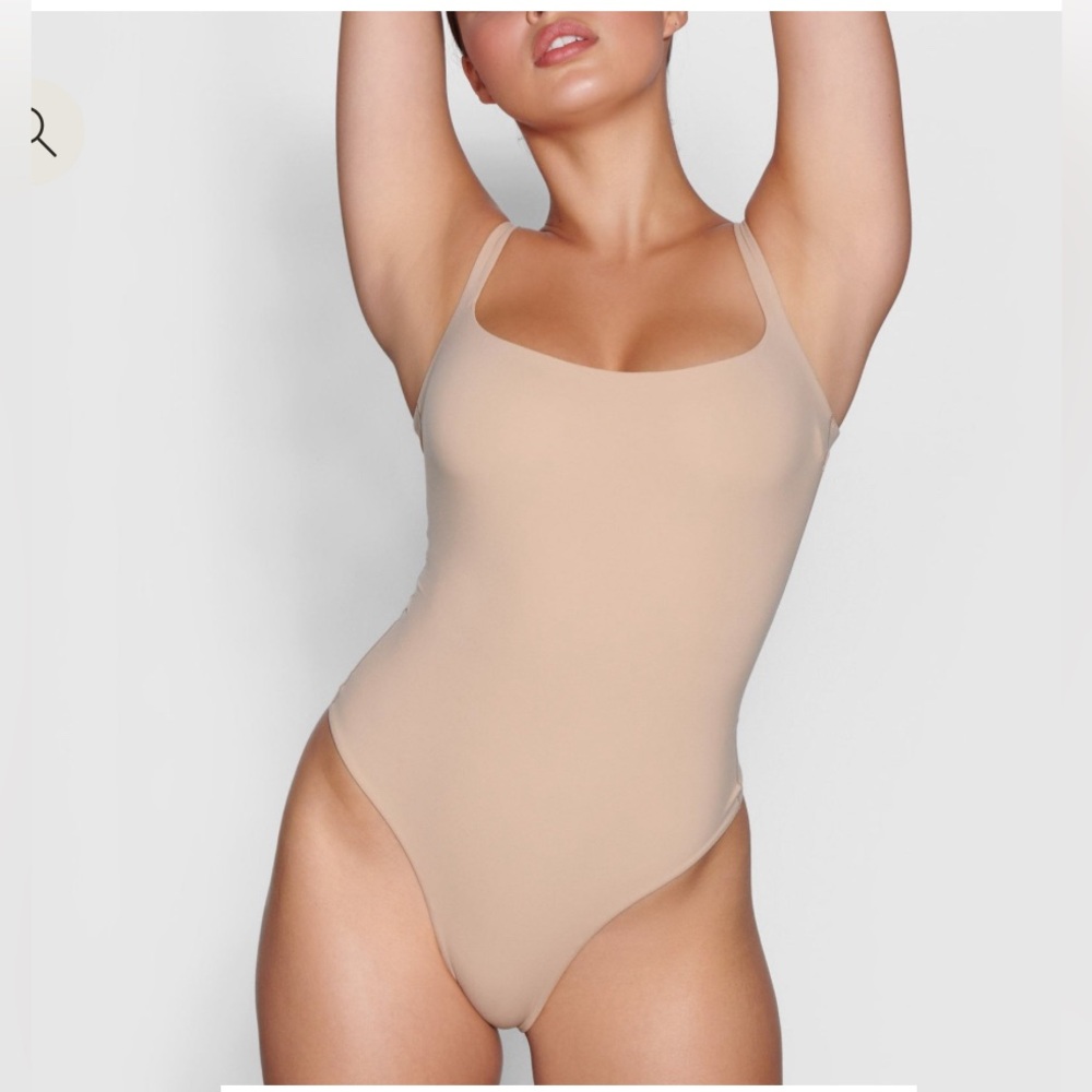 Skims Fits Everybody Clay Squareneck Bodysuit Size Small
